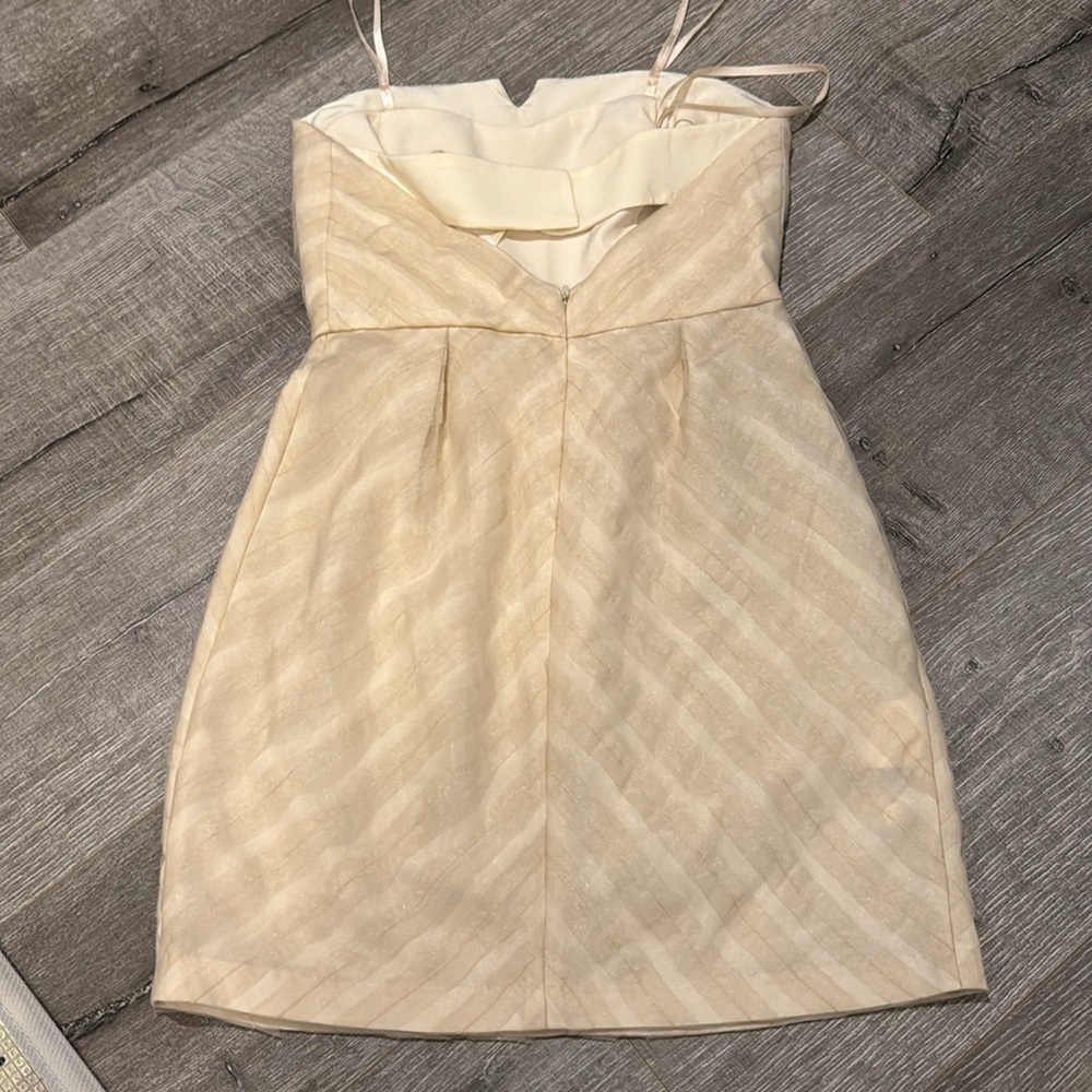 Like new BCBG cocktail sleeveless short dress in size 0. - Picture 2 of 5